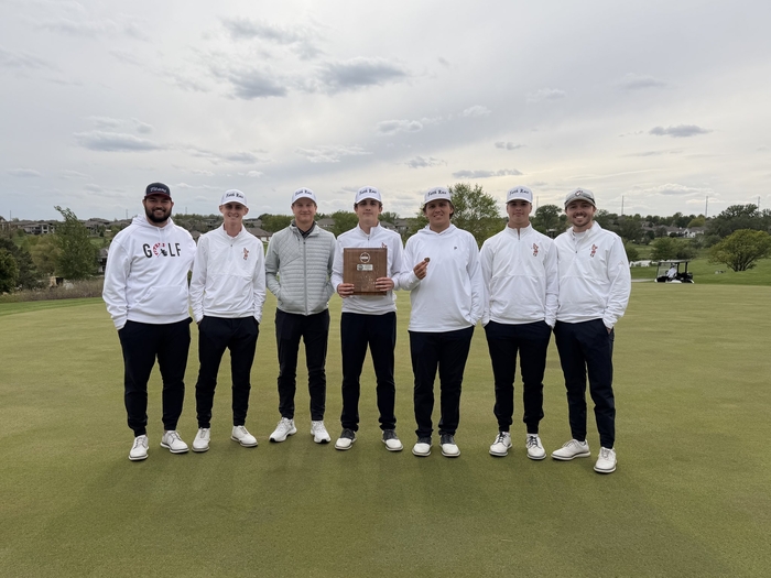 Boys Golf Team at EMC